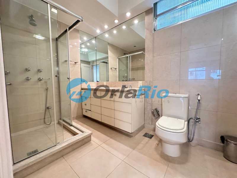 Apartamento à venda com 3 quartos, 257m² - Foto 16