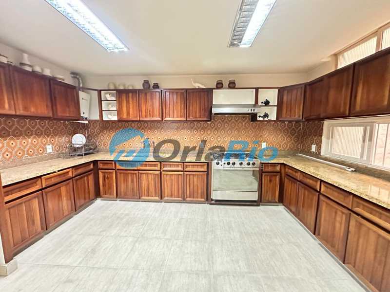 Apartamento à venda com 3 quartos, 257m² - Foto 22