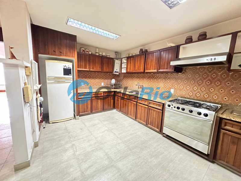 Apartamento à venda com 3 quartos, 257m² - Foto 23