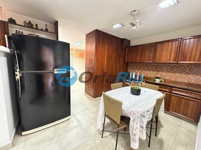 Apartamento à venda com 3 quartos, 257m² - Foto 25