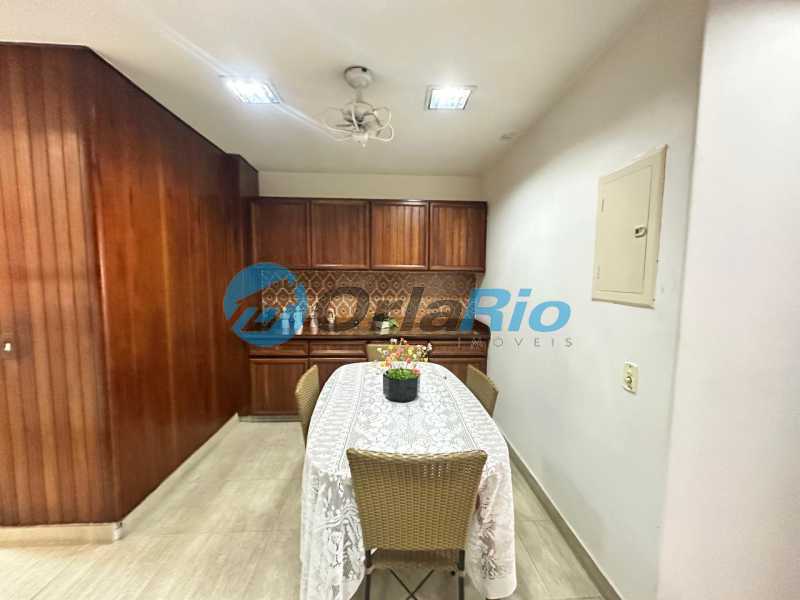 Apartamento à venda com 3 quartos, 257m² - Foto 27