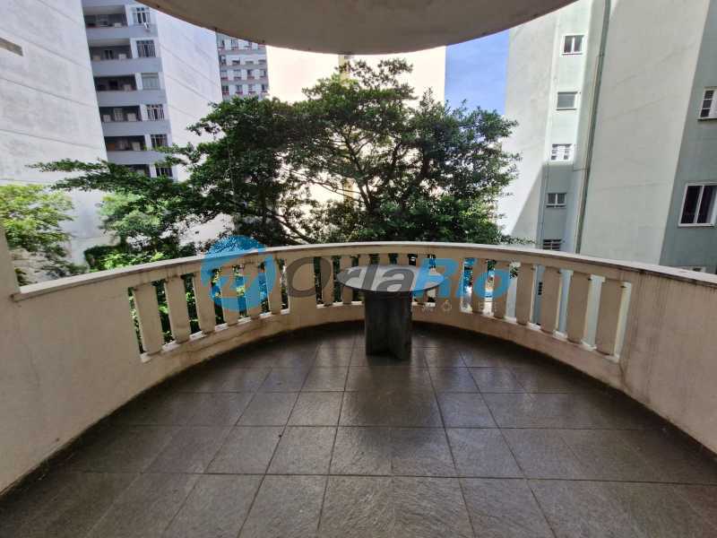 Apartamento à venda com 3 quartos, 134m² - Foto 1