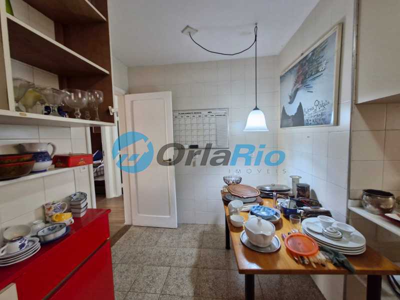 Apartamento à venda com 3 quartos, 134m² - Foto 27