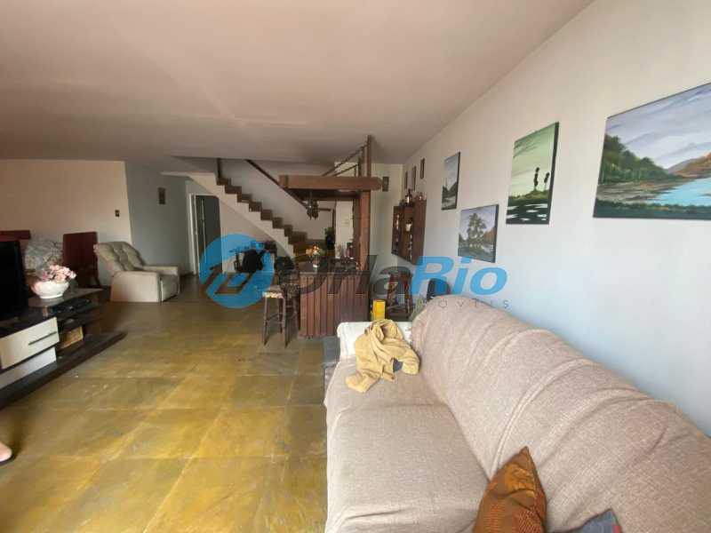 Cobertura à venda com 4 quartos, 231m² - Foto 2