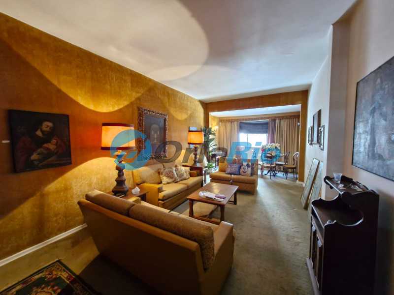 Apartamento à venda com 2 quartos, 100m² - Foto 1
