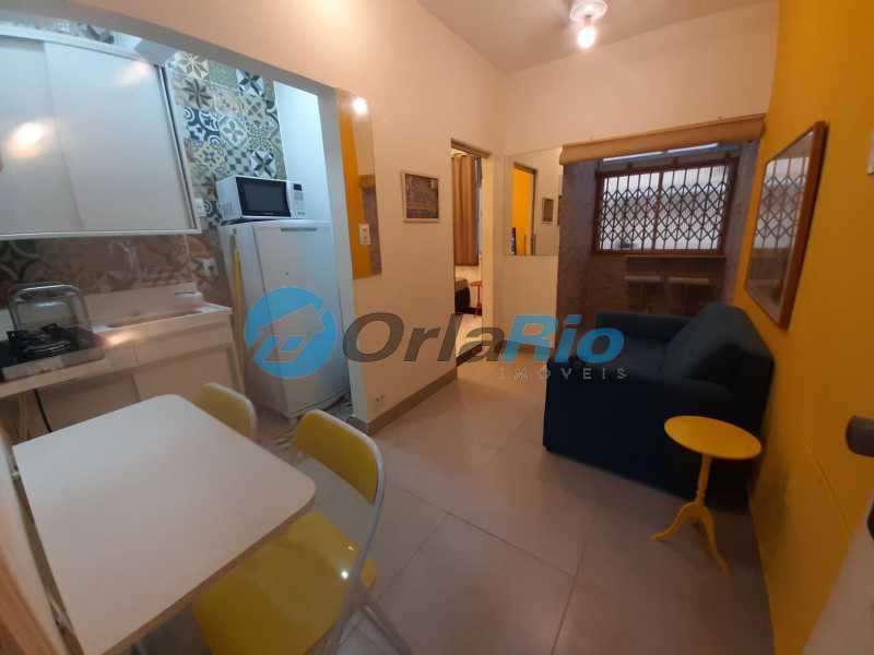 Apartamento à venda com 1 quarto, 40m² - Foto 2