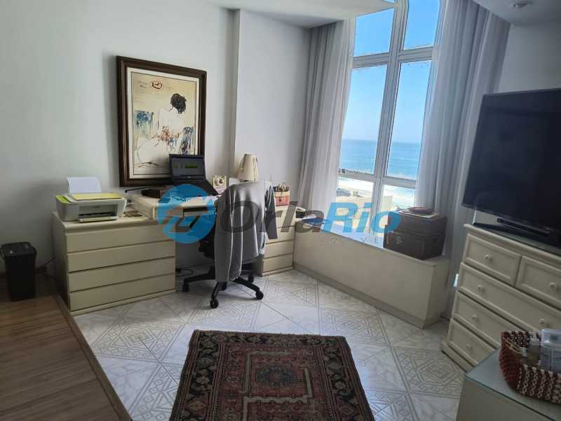 Apartamento à venda com 4 quartos, 256m² - Foto 18
