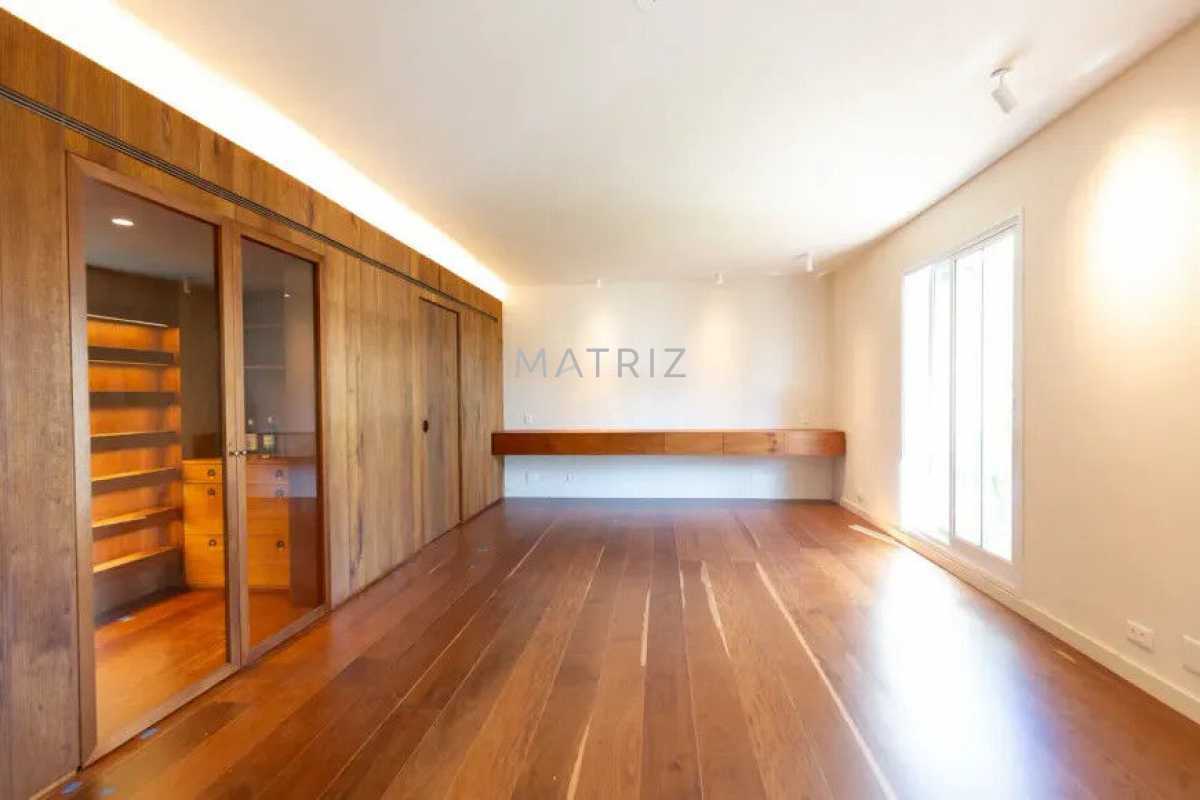 Apartamento, 3 quartos, 194 m² - Foto 1