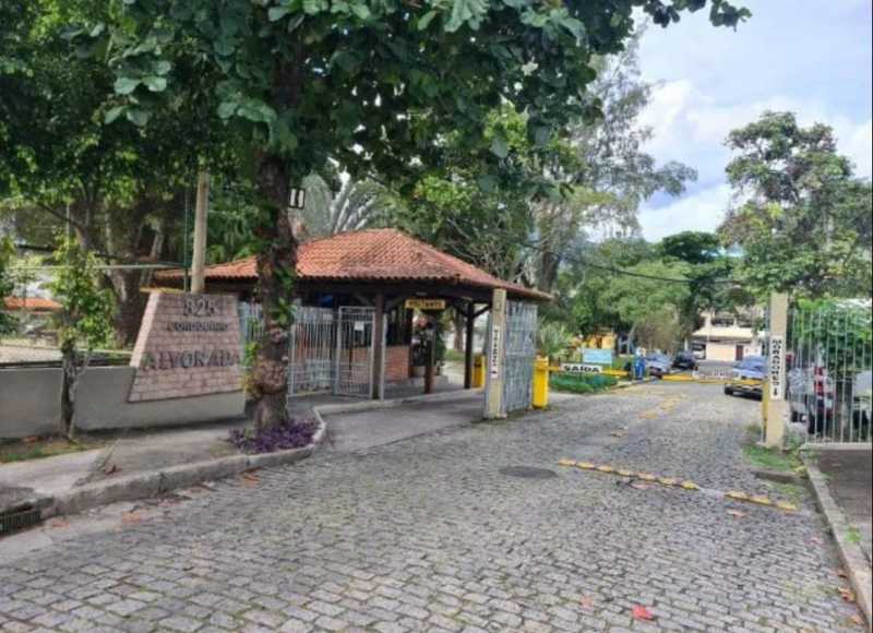 Casa de Condomínio à venda com 4 quartos, 170m² - Foto 2