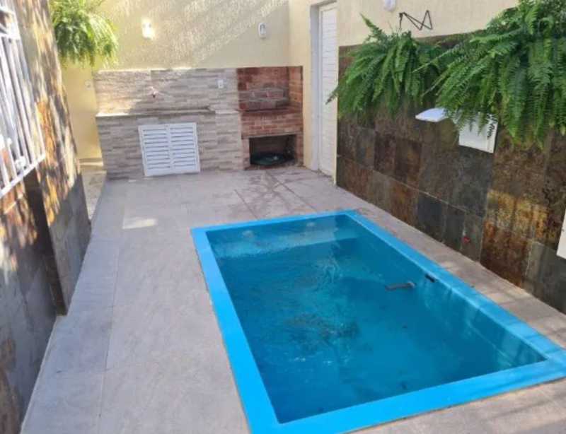 Casa de Condomínio à venda com 4 quartos, 170m² - Foto 3