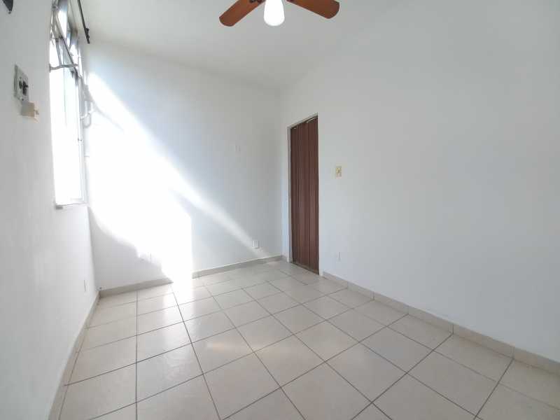 Apartamento à venda com 2 quartos, 45m² - Foto 13