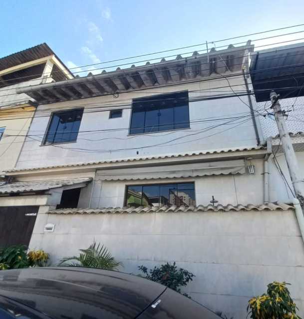 Casa de Condomínio à venda com 4 quartos, 153m² - Foto 1