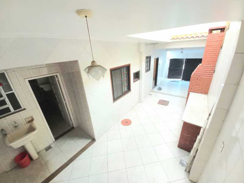 Casa de Condomínio à venda com 4 quartos, 153m² - Foto 14