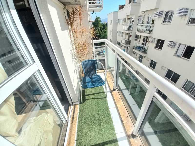 Cobertura à venda com 3 quartos, 102m² - Foto 4