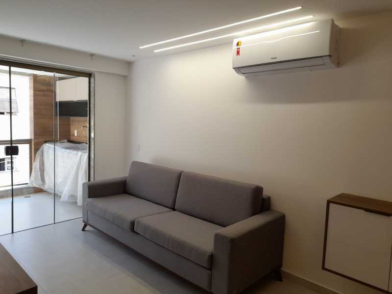 Apartamento à venda com 2 quartos, 70m² - Foto 6