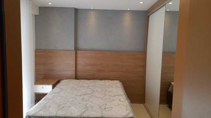 Apartamento à venda com 2 quartos, 70m² - Foto 13