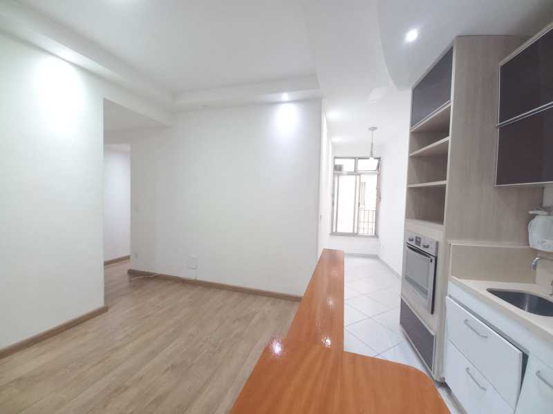 Apartamento à venda com 2 quartos, 59m² - Foto 5