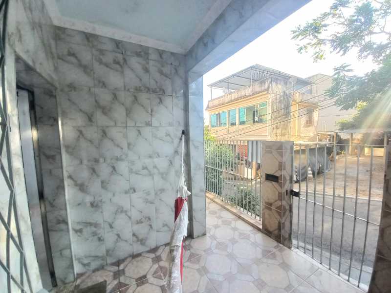 Casa de Vila à venda com 2 quartos, 100m² - Foto 3