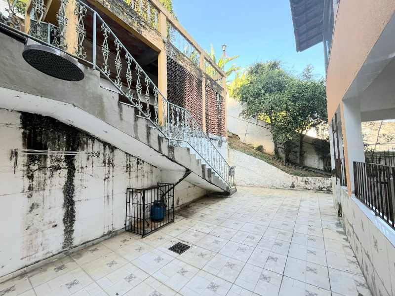 Casa de Condomínio à venda com 4 quartos, 303m² - Foto 7