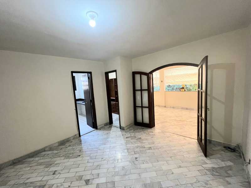 Casa de Condomínio à venda com 4 quartos, 303m² - Foto 15