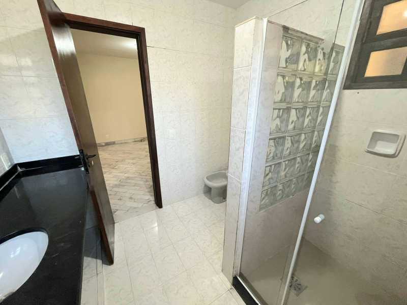 Casa de Condomínio à venda com 4 quartos, 303m² - Foto 21