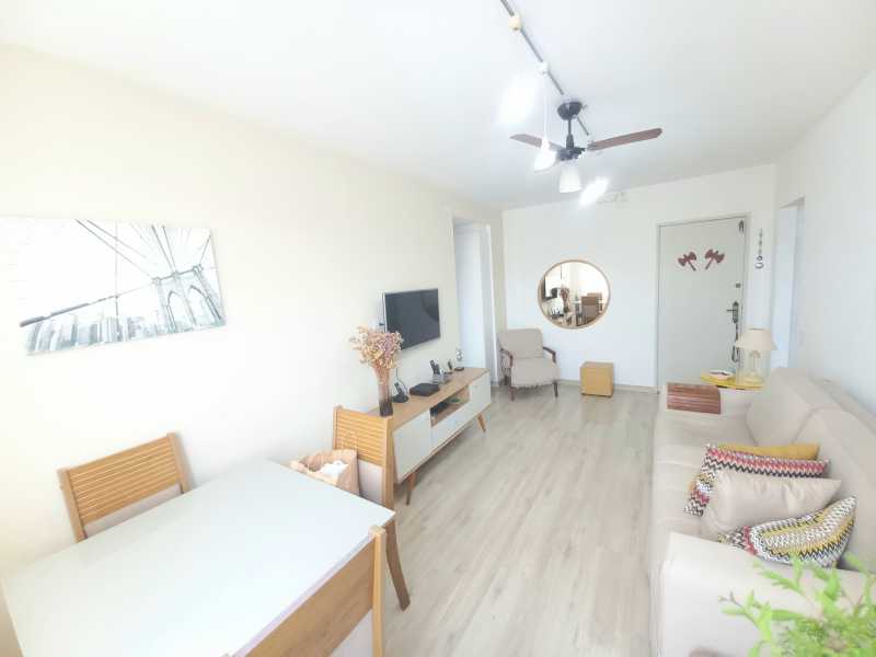 Apartamento à venda com 1 quarto, 47m² - Foto 4