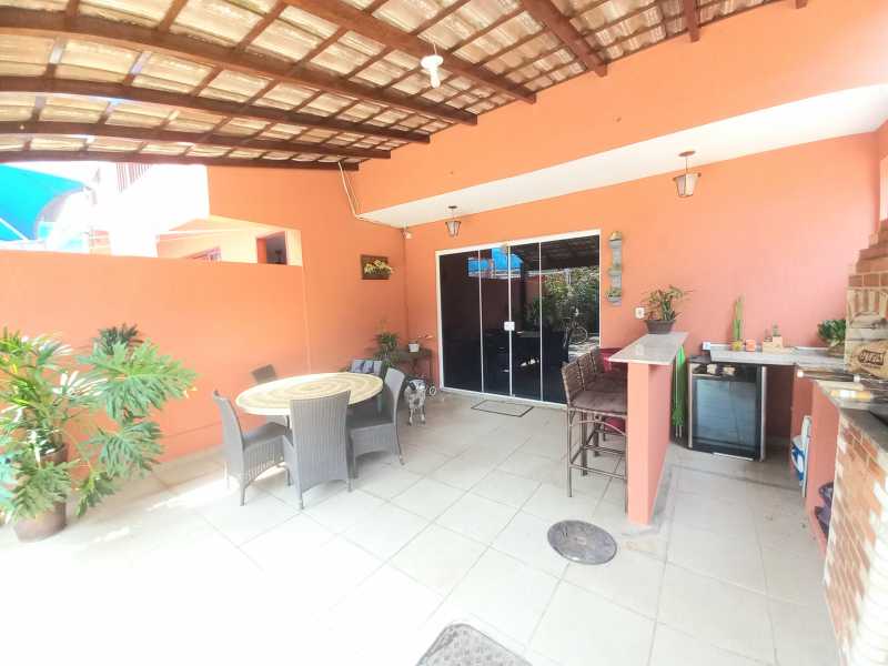 Casa à venda com 3 quartos, 96m² - Foto 5