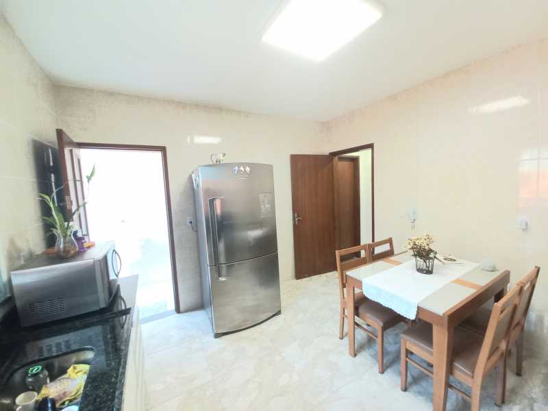 Casa à venda com 3 quartos, 96m² - Foto 14