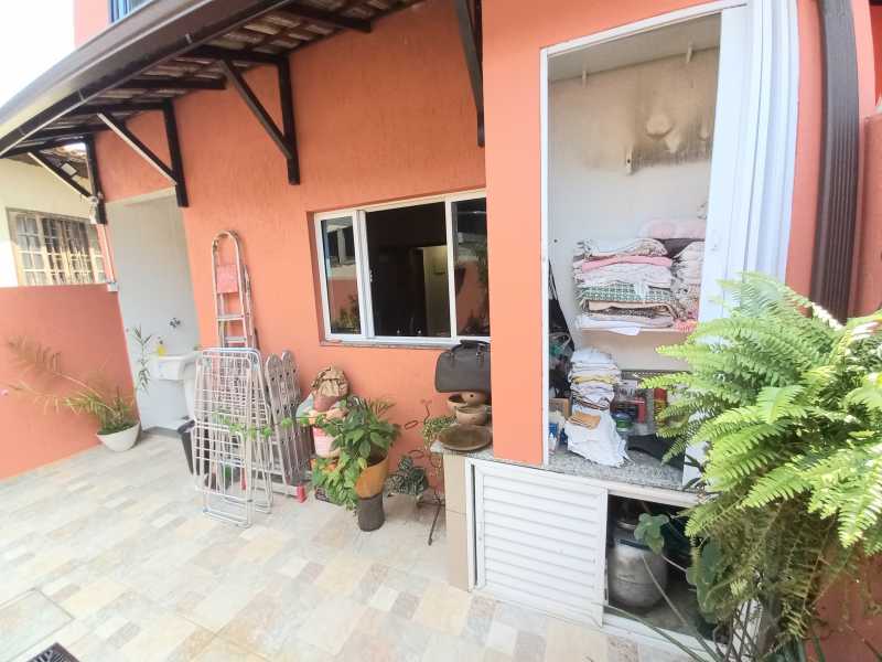 Casa à venda com 3 quartos, 96m² - Foto 17