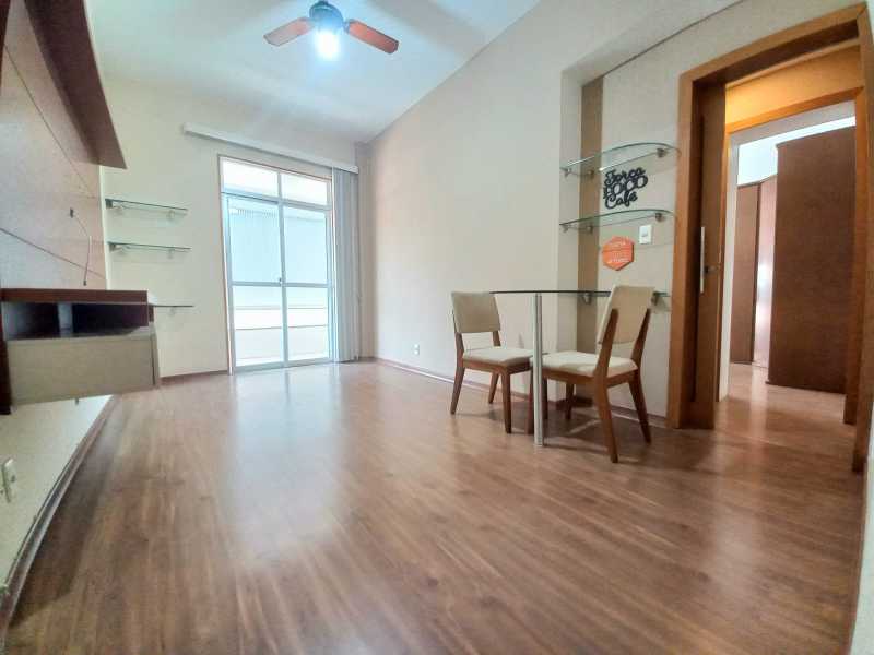 Apartamento à venda com 1 quarto, 50m² - Foto 1