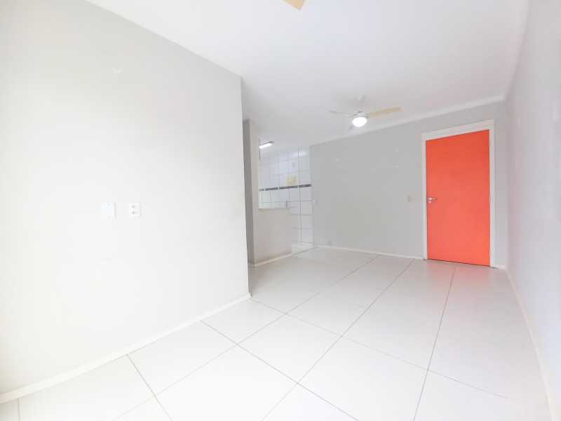 Apartamento à venda com 2 quartos, 52m² - Foto 4