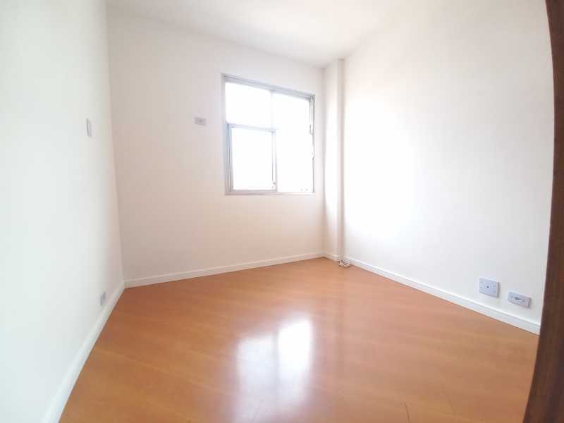 Apartamento à venda com 2 quartos, 75m² - Foto 7