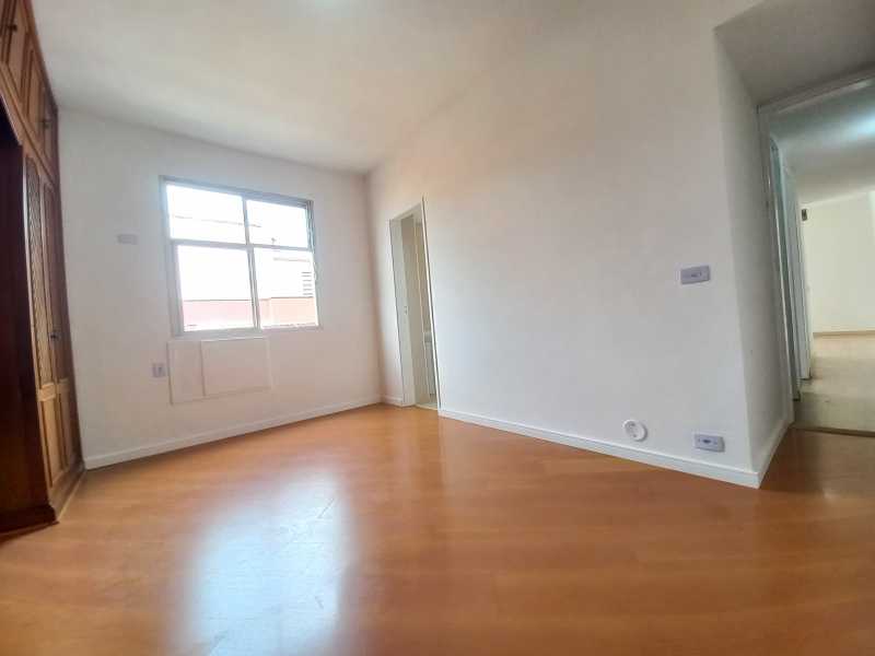 Apartamento à venda com 2 quartos, 75m² - Foto 12