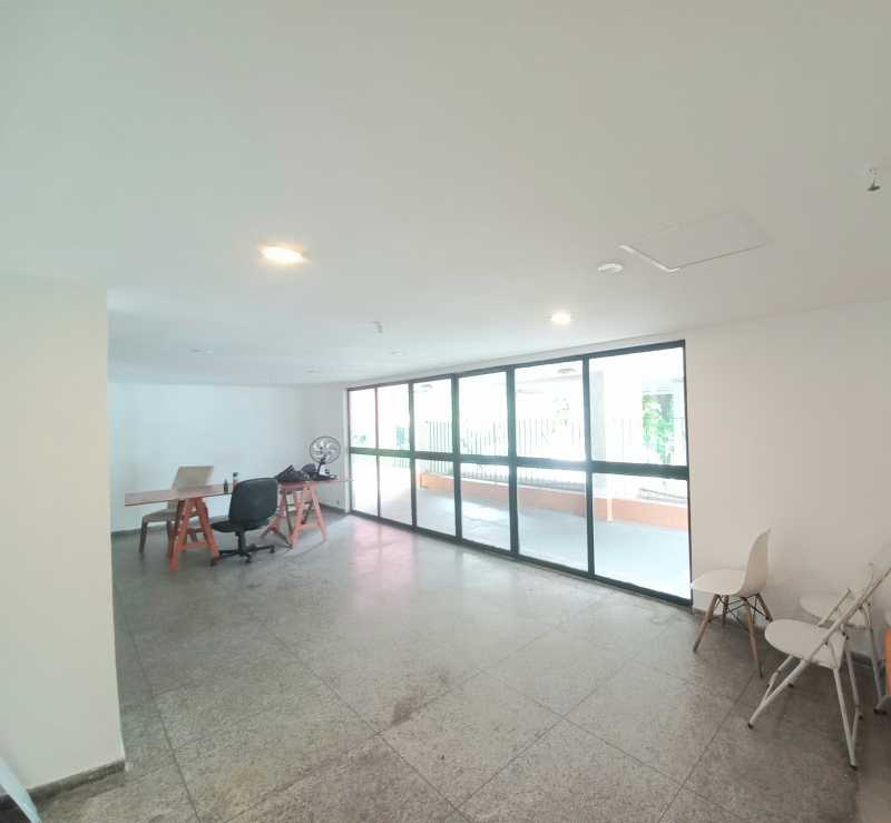 Apartamento à venda com 2 quartos, 75m² - Foto 29