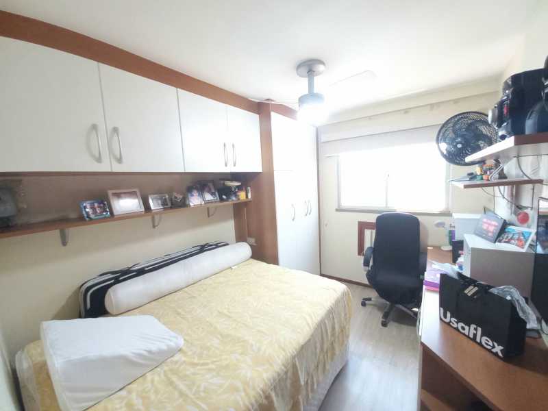 Apartamento à venda com 2 quartos, 68m² - Foto 7