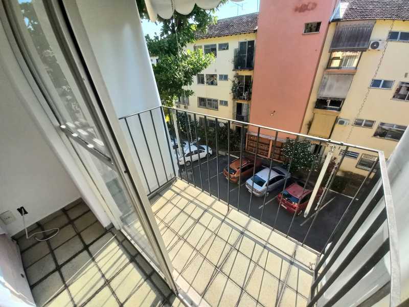 Apartamento à venda com 2 quartos, 61m² - Foto 2