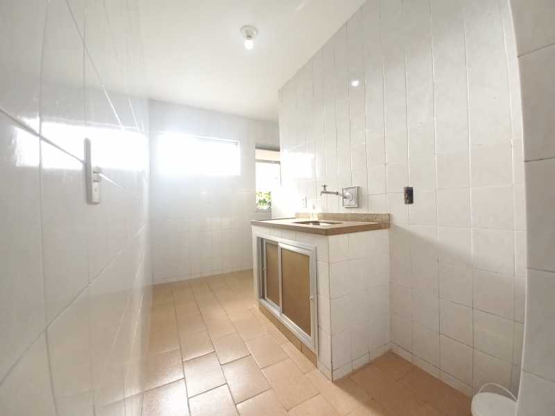 Apartamento à venda com 2 quartos, 61m² - Foto 17