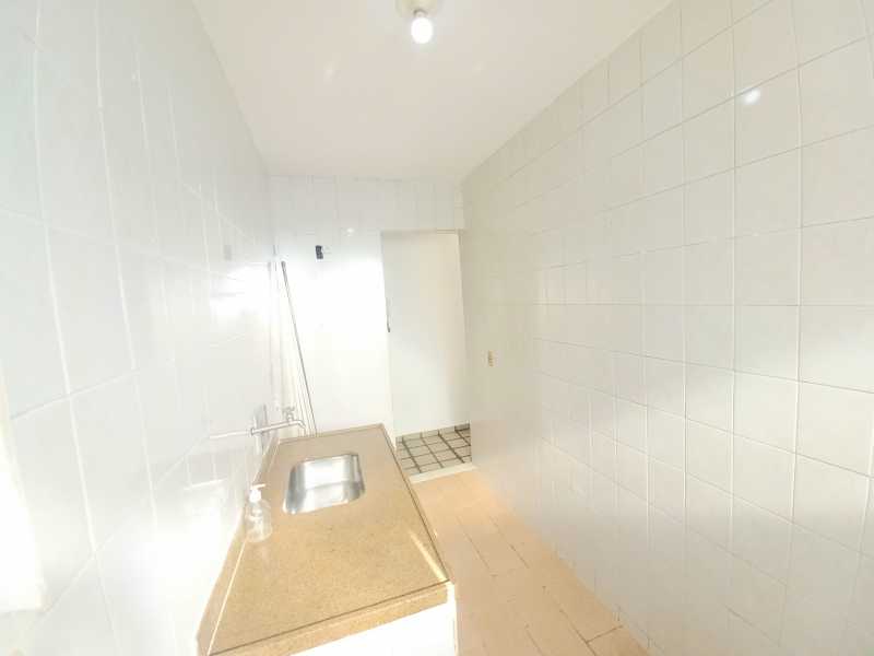 Apartamento à venda com 2 quartos, 61m² - Foto 19