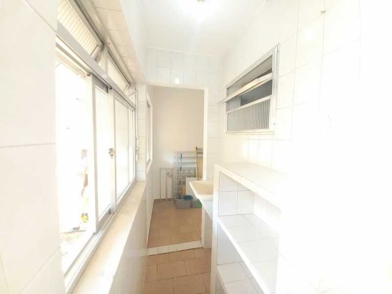 Apartamento à venda com 2 quartos, 61m² - Foto 21