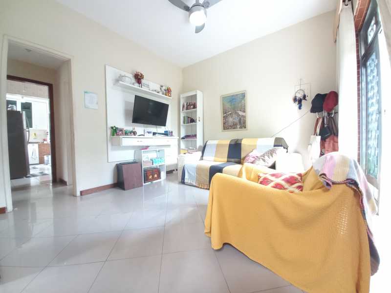 Casa à venda com 3 quartos, 160m² - Foto 4