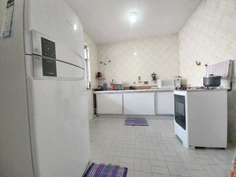 Casa à venda com 4 quartos, 250m² - Foto 7