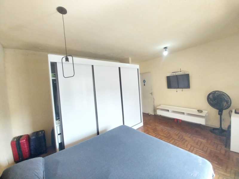 Casa à venda com 4 quartos, 250m² - Foto 17