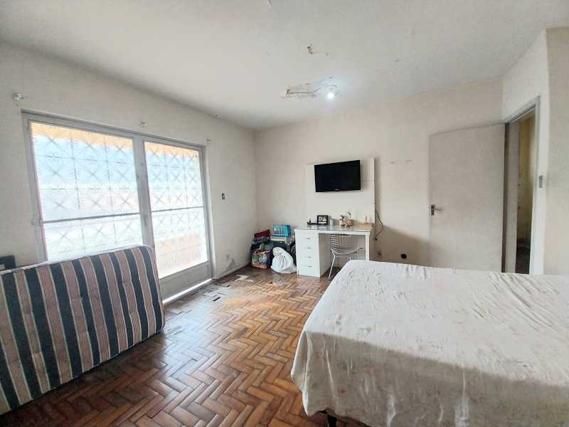 Casa à venda com 4 quartos, 250m² - Foto 21