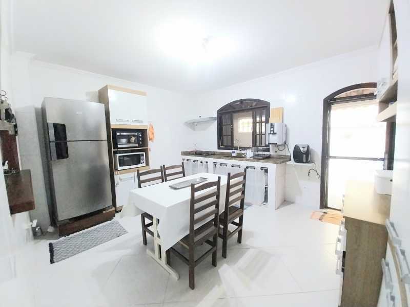 Casa de Condomínio à venda com 3 quartos, 233m² - Foto 9