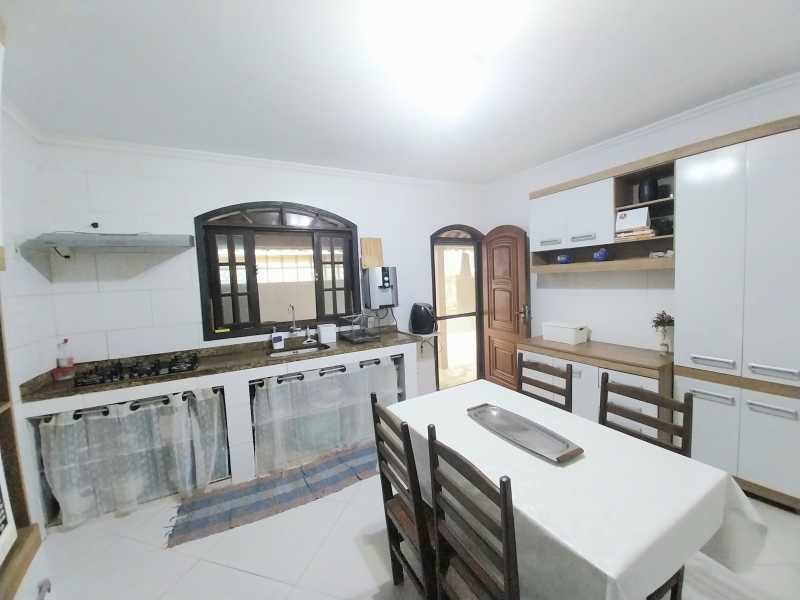 Casa de Condomínio à venda com 3 quartos, 233m² - Foto 10