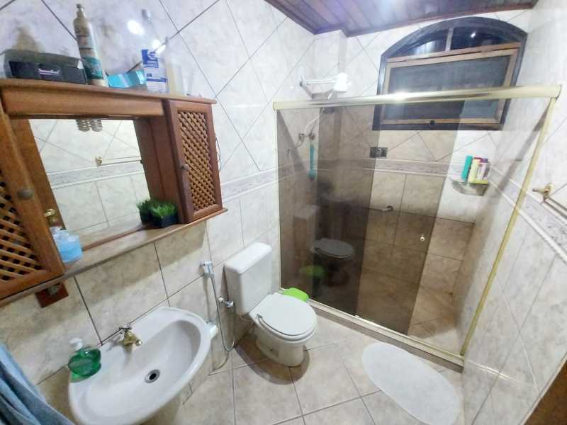 Casa de Condomínio à venda com 3 quartos, 233m² - Foto 13