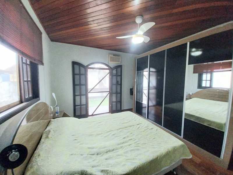 Casa de Condomínio à venda com 3 quartos, 233m² - Foto 20