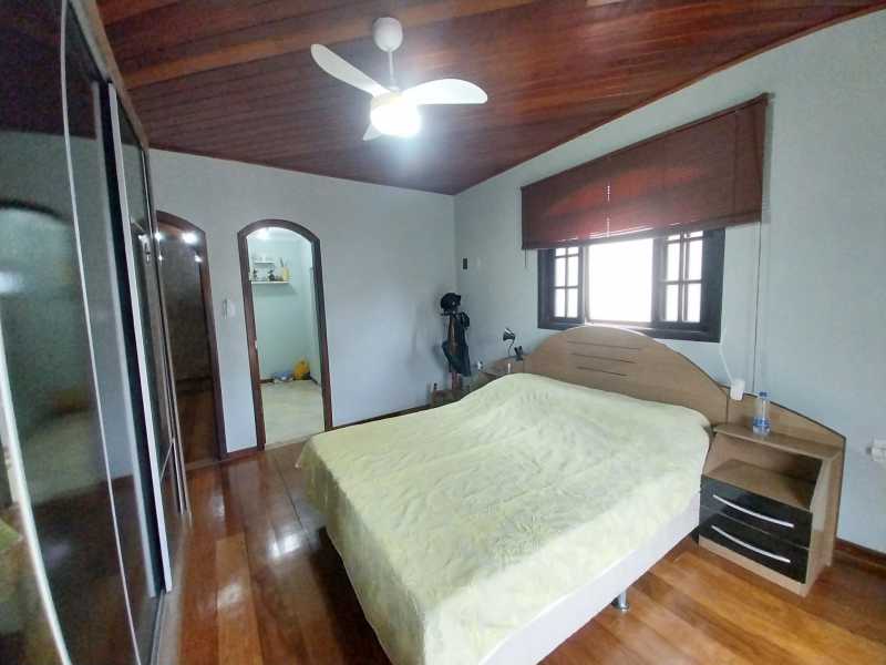 Casa de Condomínio à venda com 3 quartos, 233m² - Foto 21