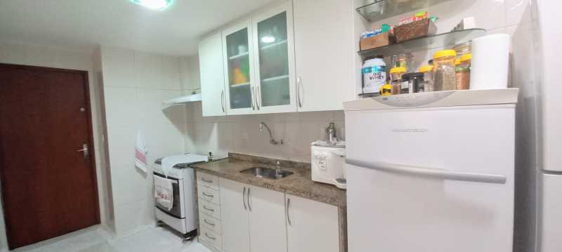 Apartamento à venda com 3 quartos, 128m² - Foto 8