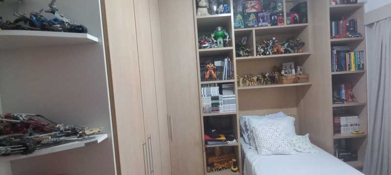 Apartamento à venda com 3 quartos, 128m² - Foto 17